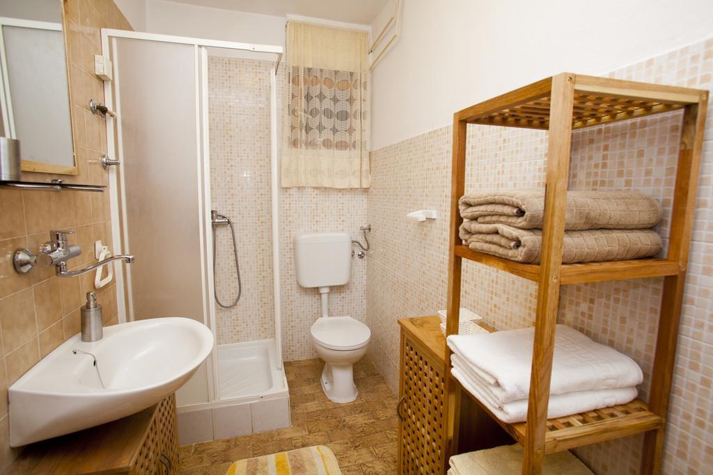 Apartments Marija 瓦比尼科 外观 照片